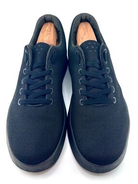 Atoms Model 001 Black Knit Everyday Comfort Sneakers Men 10.5 Women 12